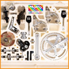 ENSEMBLE DE GROUPES DE VÉLOS