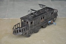 Jouet En Fer Blanc Vintage EF