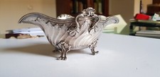 SAUCIERE CASQUE QUADRIPODE avec Dormant Styl Louis XV Signé BOIN-TABURET  Argent