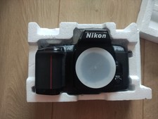 Appareil Photo argentique "NIKON - F601", Boitier nu.