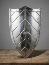 Bouclier médiéval en acier