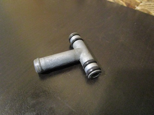 Raccord de carburateur - de,