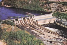 CANADA LA TUQUE CENTRALE HYDROELECTRIQUE