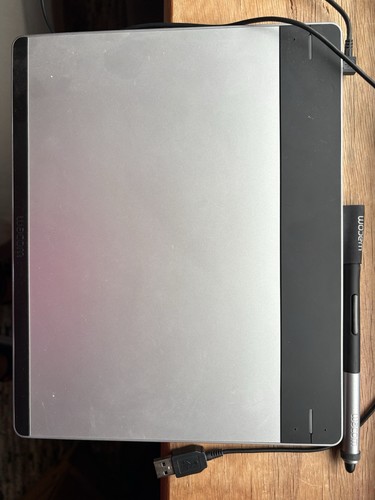 Wacom intuos graphics tablet - tablet,