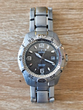 Montre Festina F16170/4 acier inoxydable 100m PILE NEUVE vintage collection