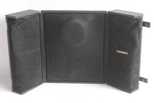 Chanel écrin pour collier - pour,
