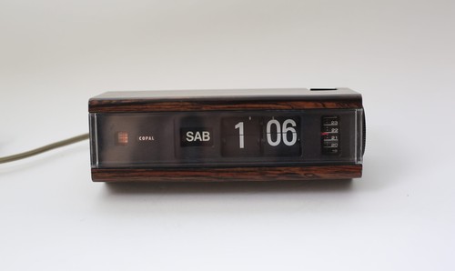 Horloge réveil flip clock - réveil,