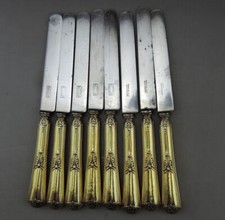 8 couteaux à desserts manche