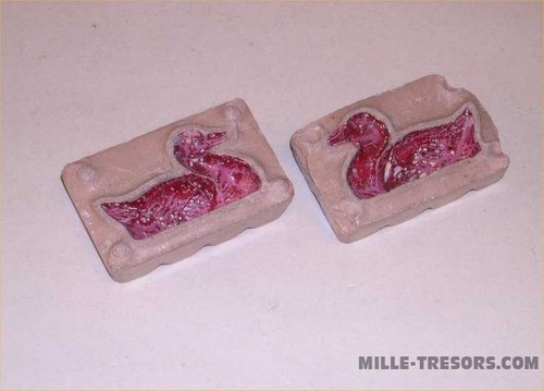 Ancien moule pour figurine - ,