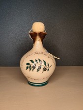 Broc à huile d'olive avec son