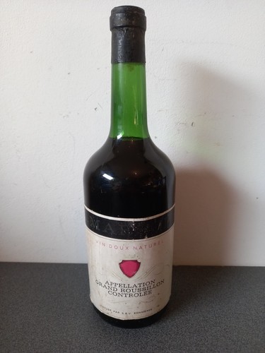 Ancienne bouteille neuve vin - neuve,