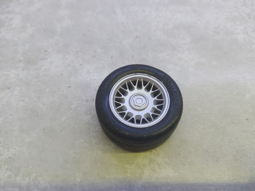 Roue bmw 850i maisto - 1/18,