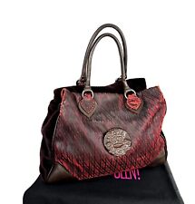 Save The Queen magnifique sac en fourrure