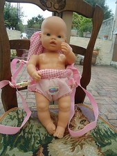 POUPEE NOUVEAU NE  DE FAMOSA DE 38 CMS PLEURE QUAND ON BOUGE SES BRAS