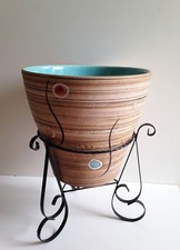 Important vase cache pot  Avec support en métal  Vallauris  vintage an  60 70 