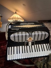 Crown Accordion Italian