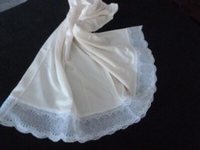 joli jupon  vintage  jolie dentelle taille 36/38/40 taille élastique  ref 60R01