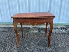 Table basse marquetée – style Louis XV