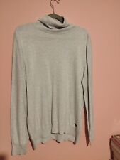 Pull HUGO BOSS taille L. Bon Etat
