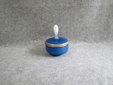 bonbonnière en verre opaline bleu