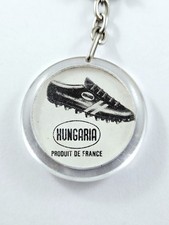 PORTE-CLES - CHAUSSURES & BALLONS de FOOT « HUNGARIA » - Scaphandrier 1960s -