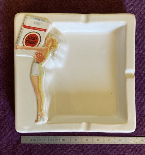 Cendrier lucky strike - lucky, pin-up