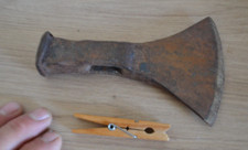 Petit fer de hache ancien à talon (460 Gr.- 15cm)