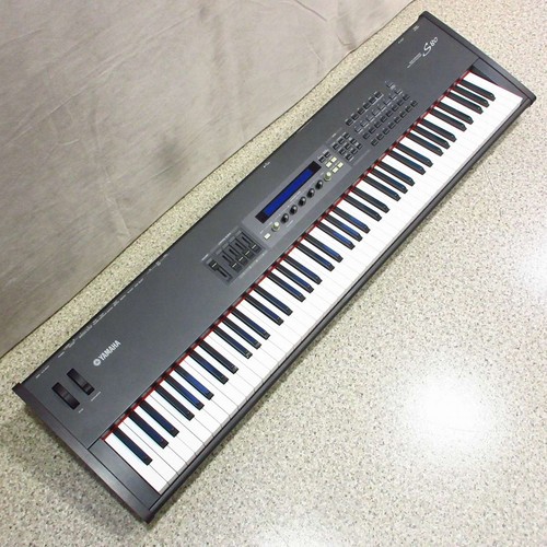 Synthétiseur musique - de,
