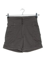 JENNIFER TAYLOR Short taille
