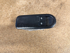 BOUTON COMMANDE VITRE RENAULT MEGANE 2 II PH2 2.0 DCI 150CV 156018090D