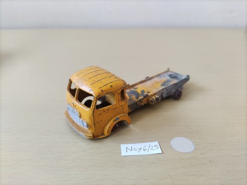 Dinky toys simca cargo - simca,