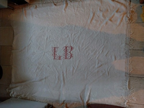 Dessus lit ancien brode - dessus, de