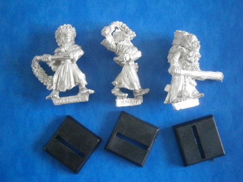 Lot figurines flagellant - 3,