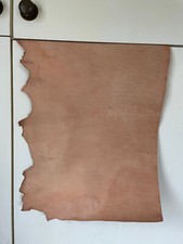 2 petites chutes de cuir