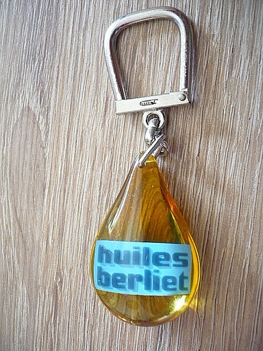 Porte clé huiles berliet - ,