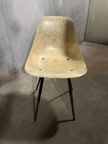 Chaise modèle coccinelle - modèle, de