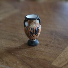 Ancienne feve vase cruche grec