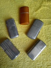 Lot de 5 anciens briquets à