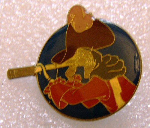 Pin disney captain - disney,