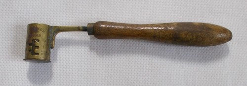 Ancienne dosette plomb ou - à,