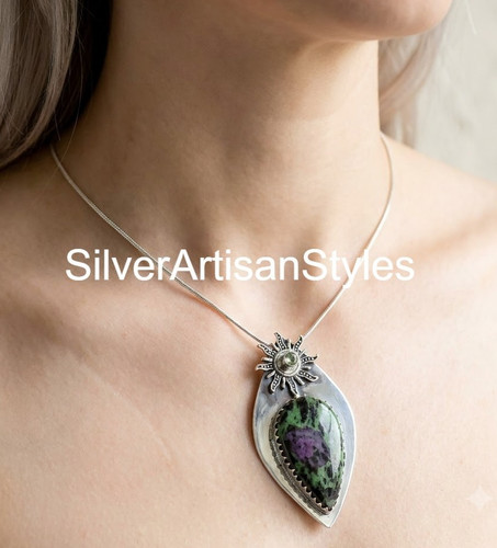 Collier chaîne fait main - , en