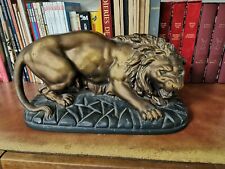 Sculpture platre Grand lion sur rocher du début du 20ème siècle signée "GREGORI"