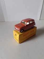 dinky toys ancien  renault 4 l