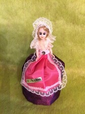 Poupée folklorique régionale