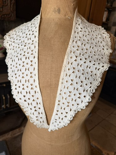 Dentelle ancienne grand - ancienne,