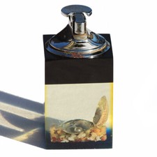 Briquet vintage en résine avec inclusion de coquillage