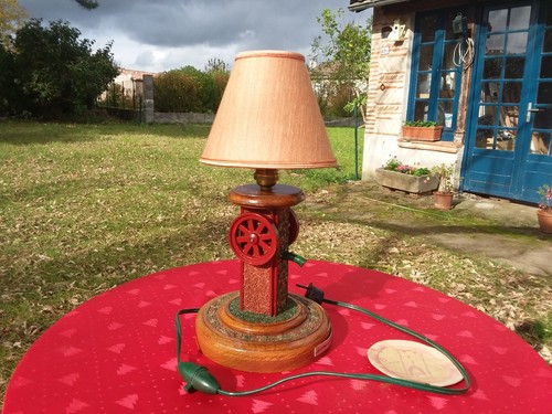 Lampe chevet signée - de,
