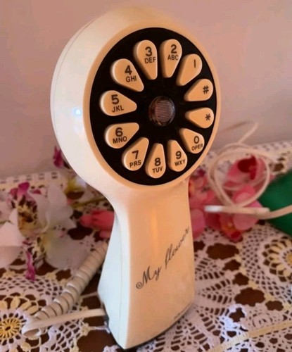 Flower power vintage 1970 - flower,