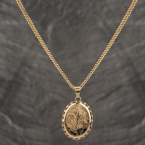 Pendentif médaillon ovale