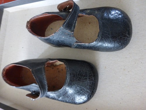 Paire petites chaussures - paire,